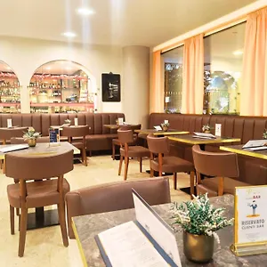 酒店 匹内塔宫殿酒店, 罗马